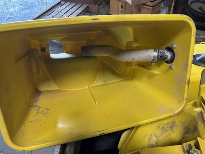 John Deere AA94623 1.6 bu hoppr ME5