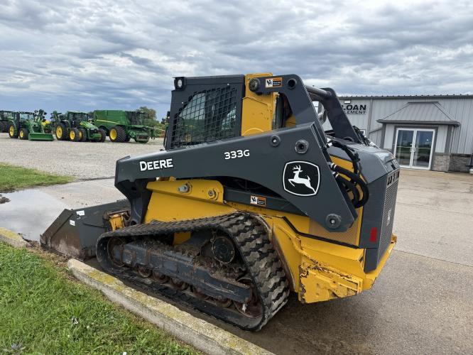 John Deere 333G