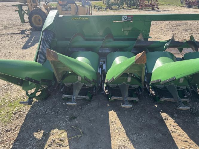 John Deere C8R