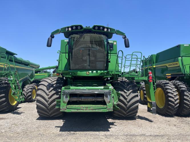 John Deere S790