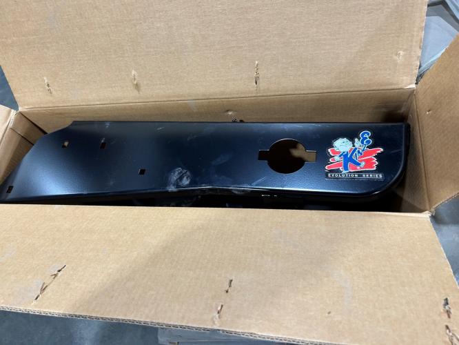 Kinze new 7888x row uinit extension