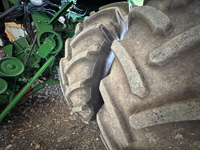John Deere S780