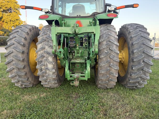 John Deere 8285R