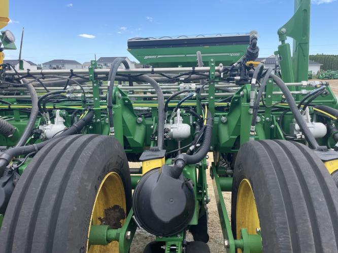 John Deere 1775NT