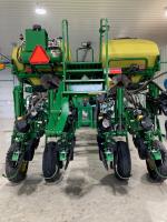 John Deere 1775NT