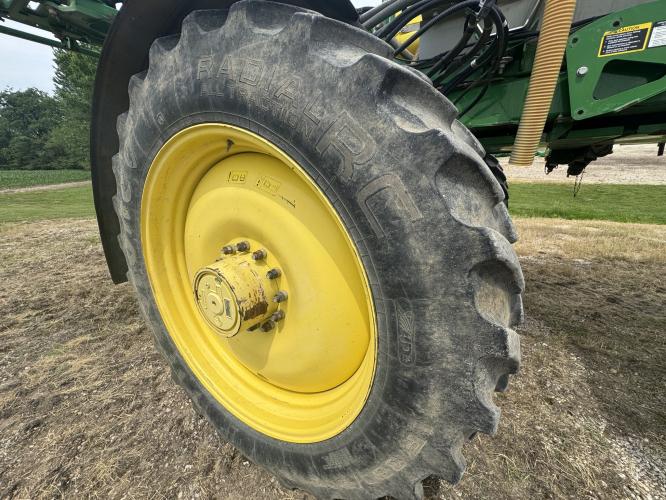 John Deere R4038