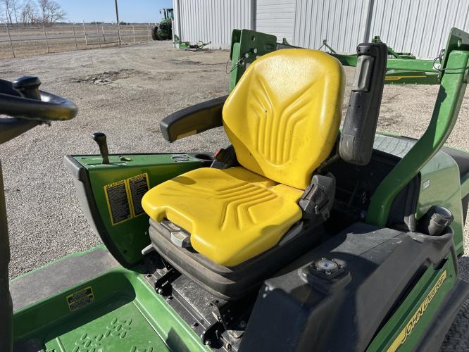 John Deere 1550