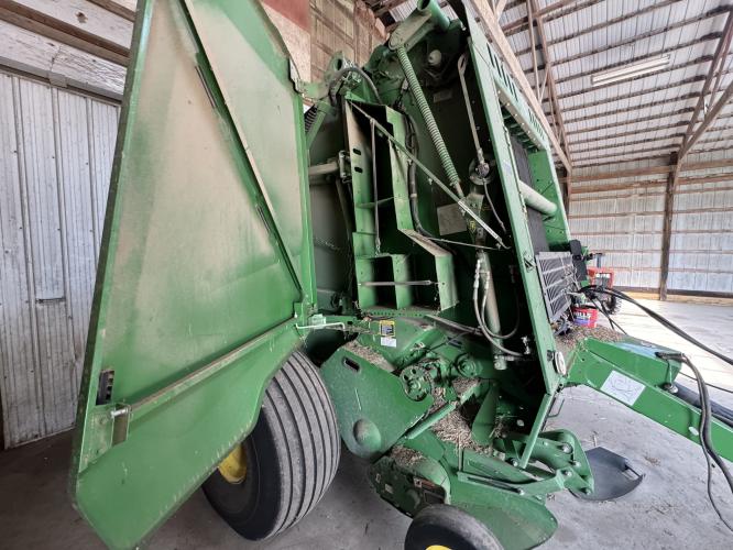 John Deere 560M