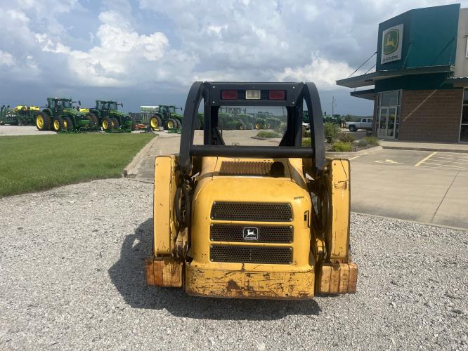 John Deere 240