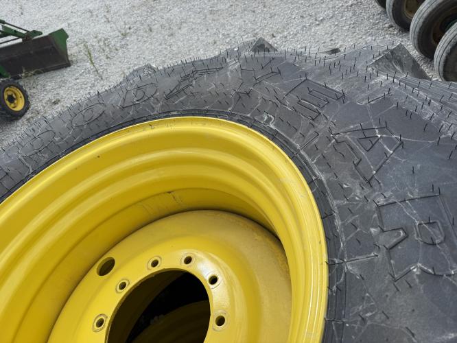 Goodyear 30.5x32