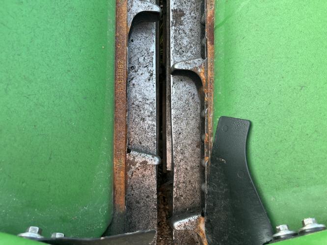 John Deere 608C