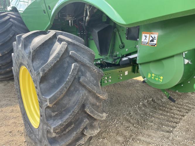 John Deere S780
