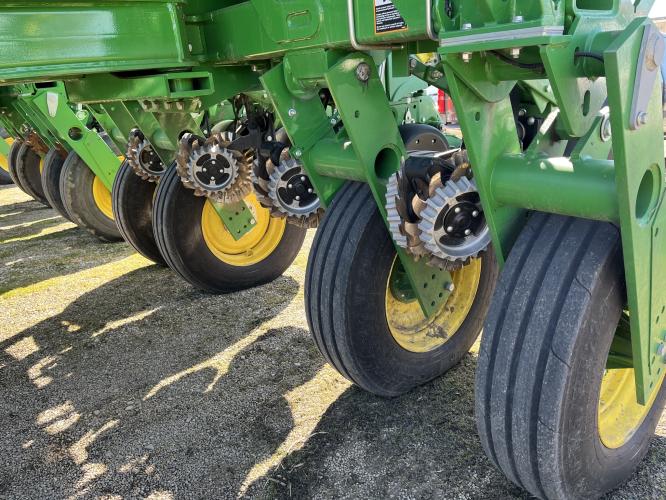John Deere 1775NT