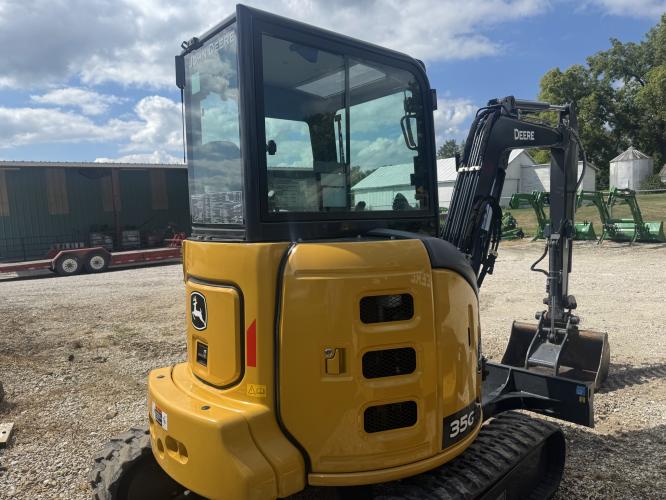John Deere 35G