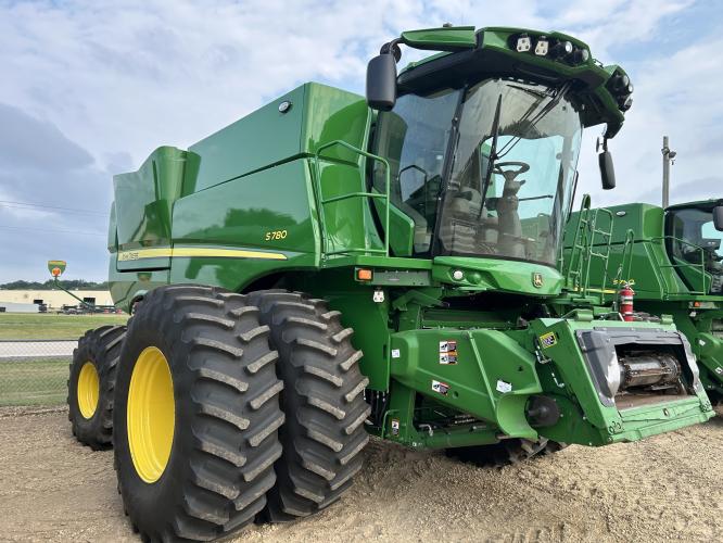 John Deere S780