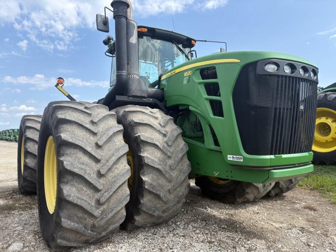 John Deere 9530