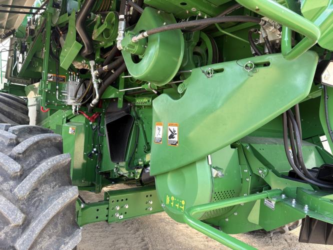 John Deere S780