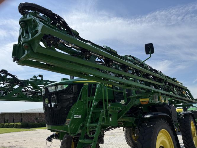 John Deere 412R