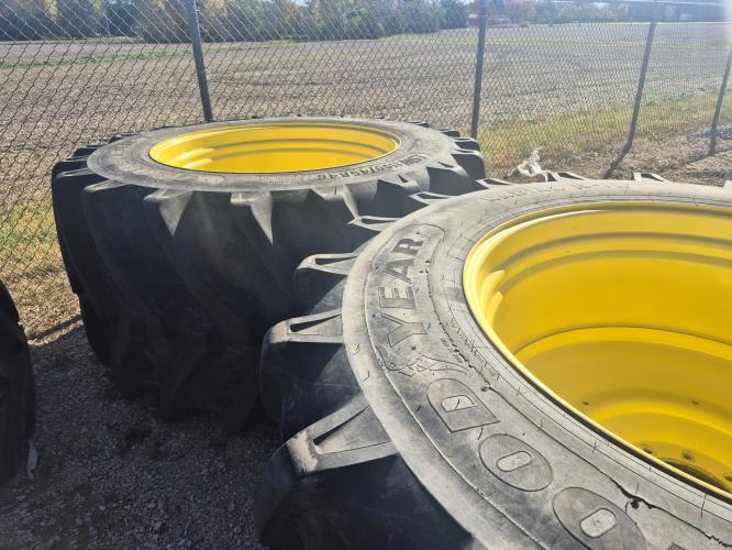 Goodyear 110045R46LSW