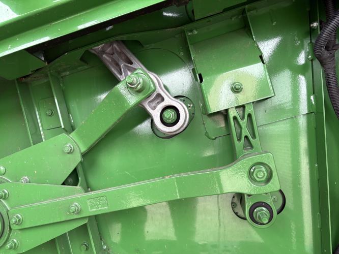 John Deere S780