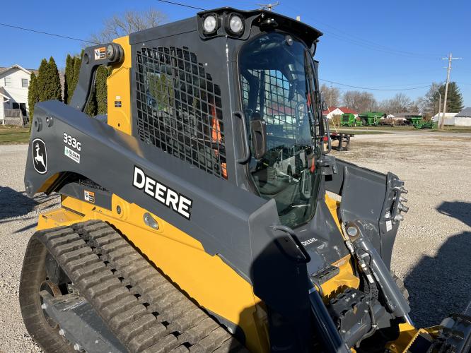 John Deere 333G