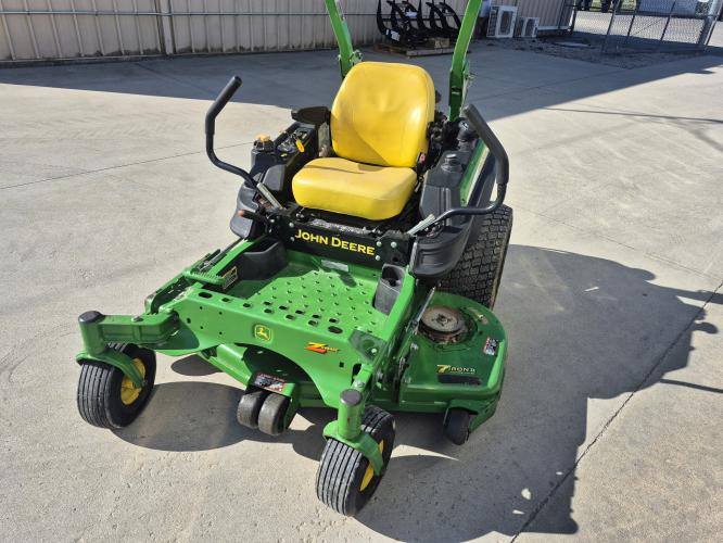 John Deere Z915E