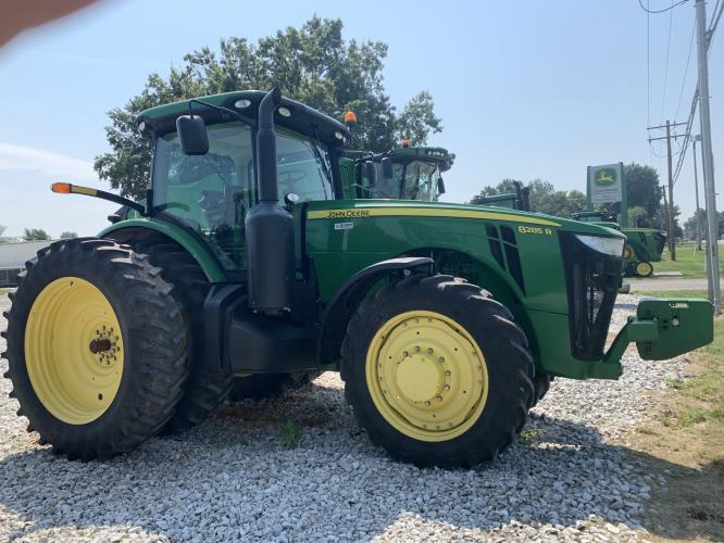 John Deere 8285R