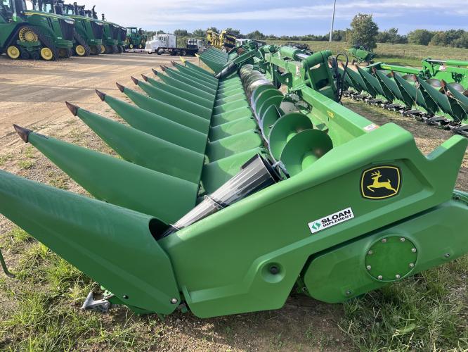 John Deere C12F