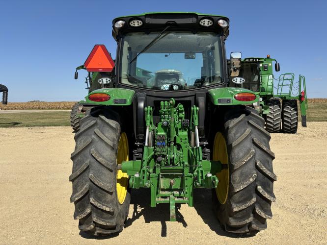 John Deere 6R 130
