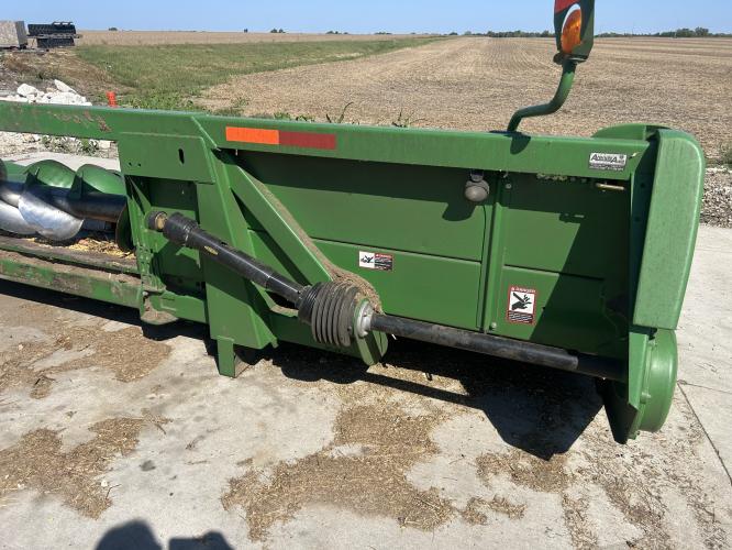 John Deere 608C
