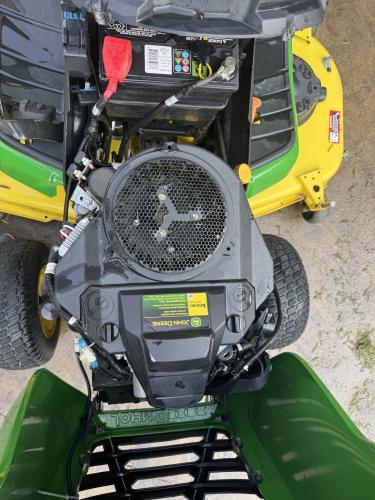 John Deere X590