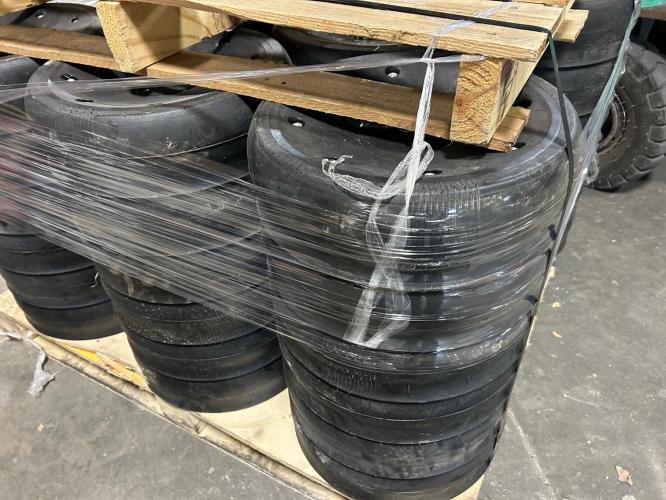 John Deere NEW TAKE OFF AA66604 PLANTER GAUGE WHEEL