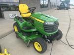 John Deere X758