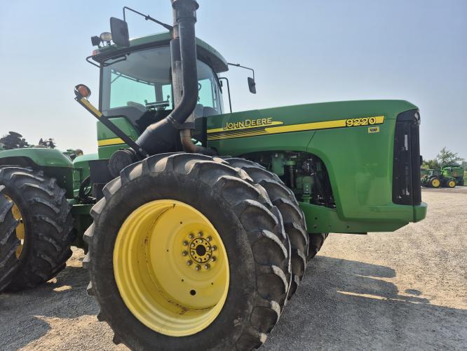 John Deere 9220
