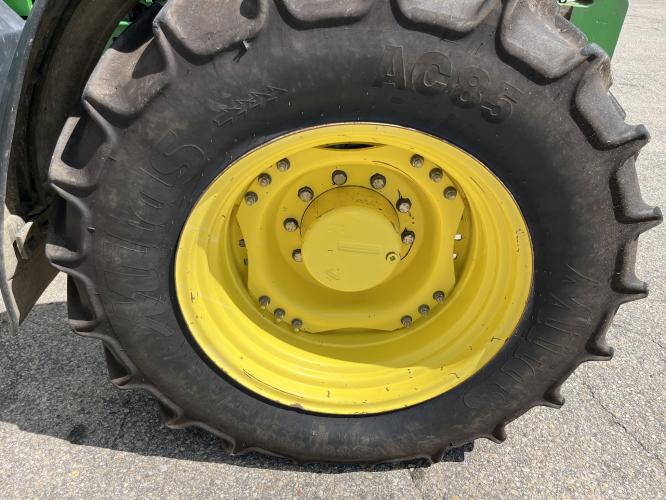 John Deere 7610