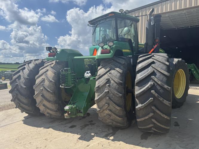 John Deere 9530