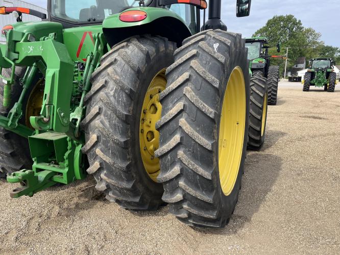 John Deere 8400R