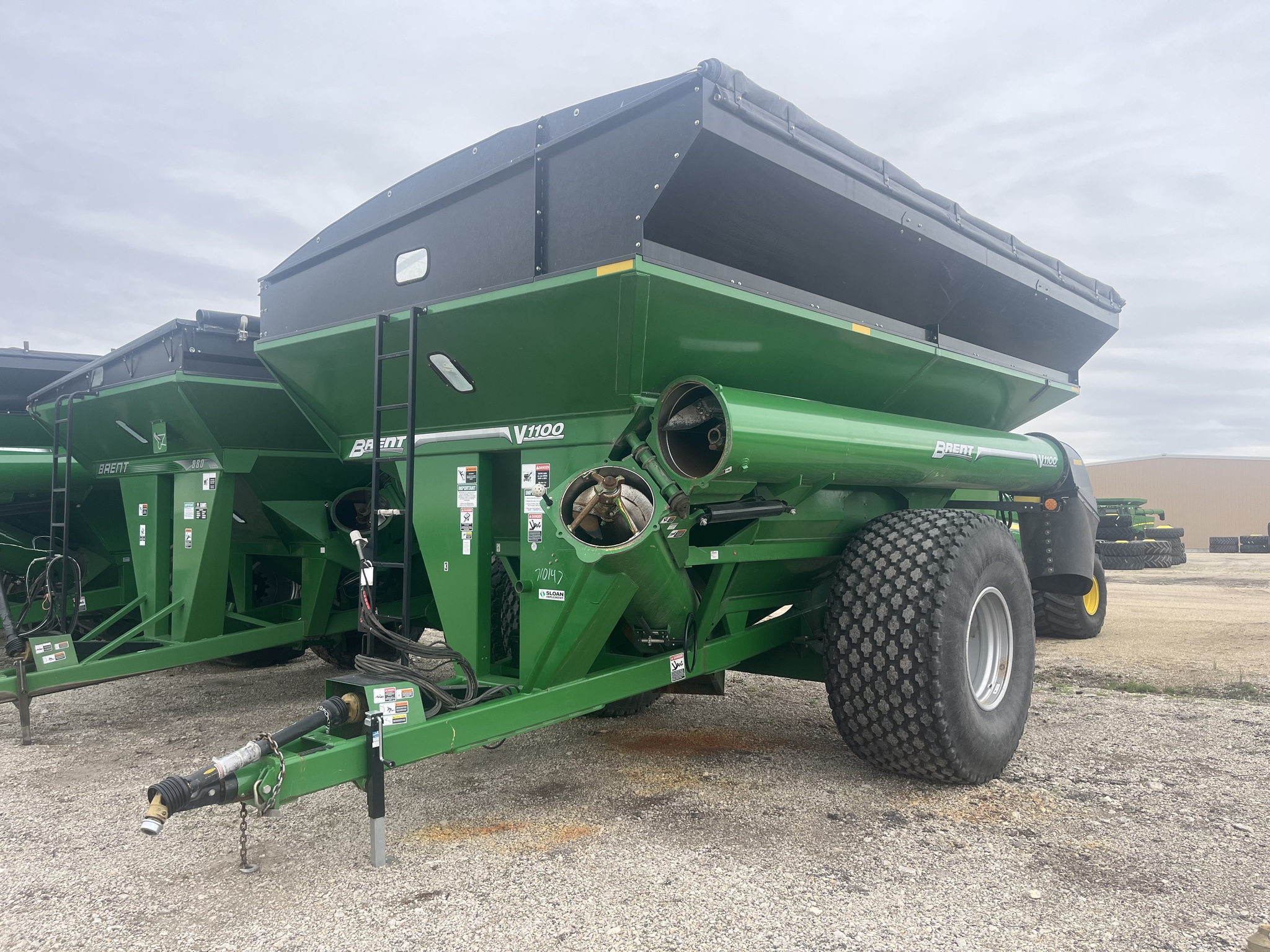2022 Brent V1100