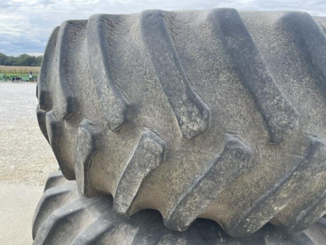 John Deere 30.5x32 Combine Tires Wheels