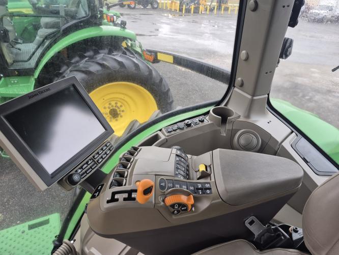John Deere 8R 410