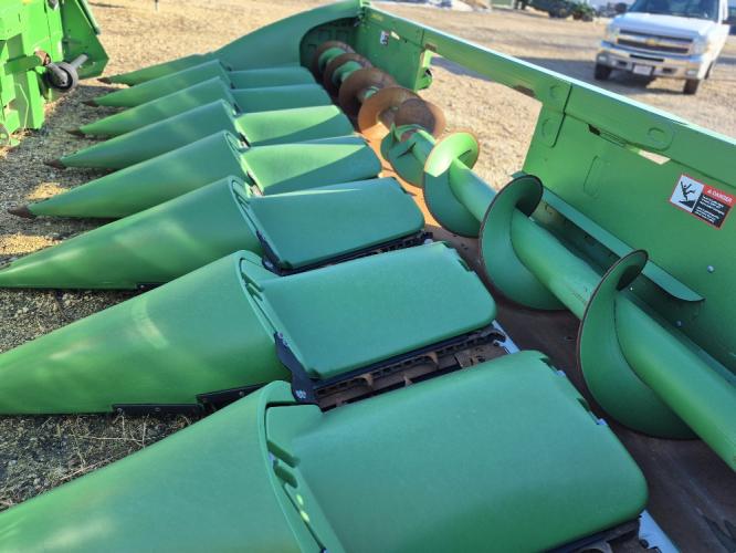 John Deere 608C StalkMaster