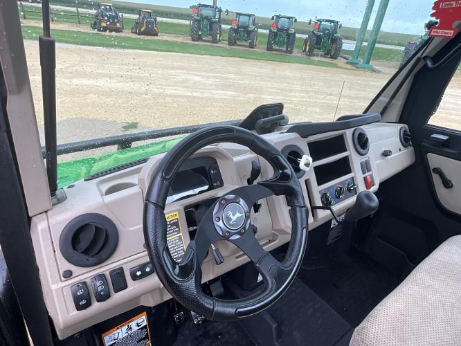 John Deere 835R