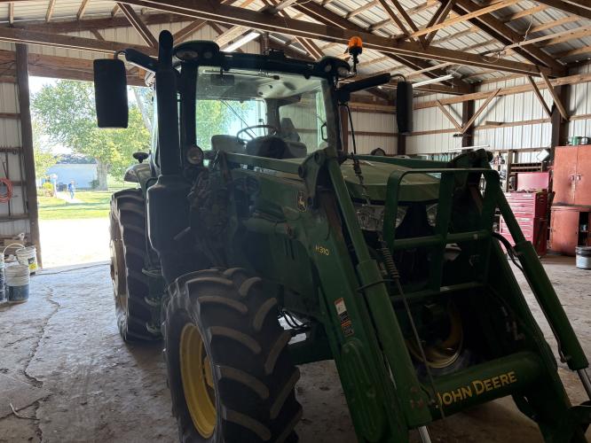 John Deere 6130R