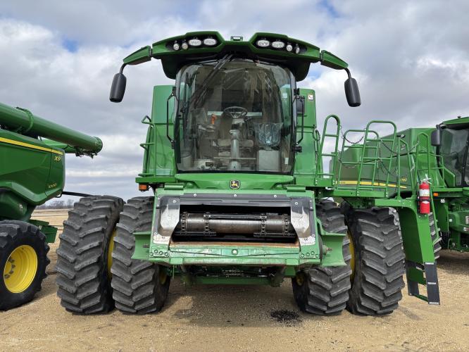 John Deere S780