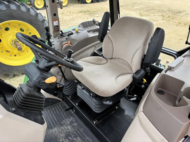 John Deere 5100E