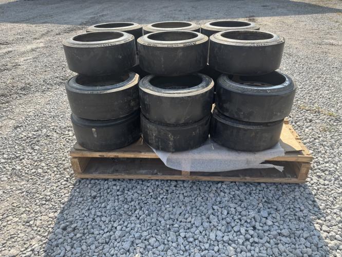 John Deere RE575988 / RE594956