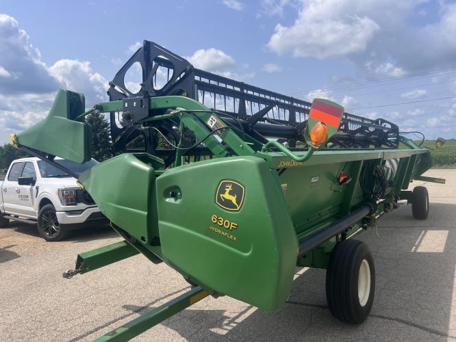 John Deere 630F