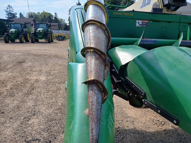 John Deere 608C