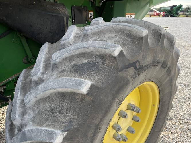 John Deere S770