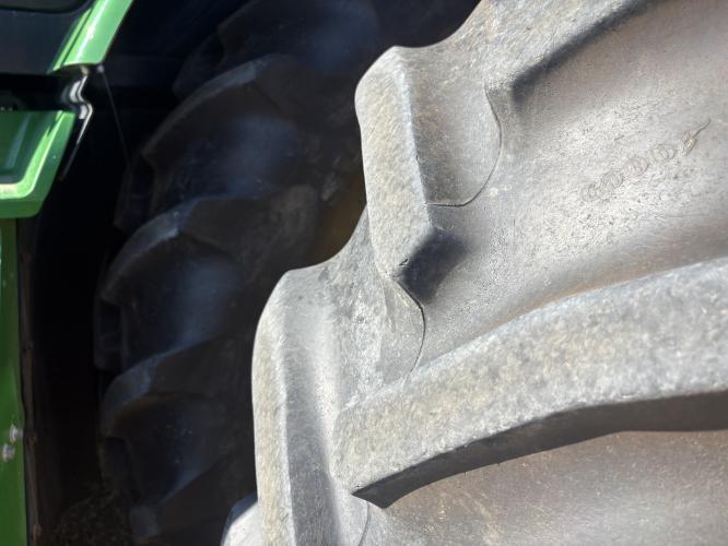John Deere 8370R